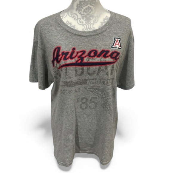 Official University of Arizona Wildcats Short Sleeve T-Shirt Size M Gray GUC - Picture 1 of 12